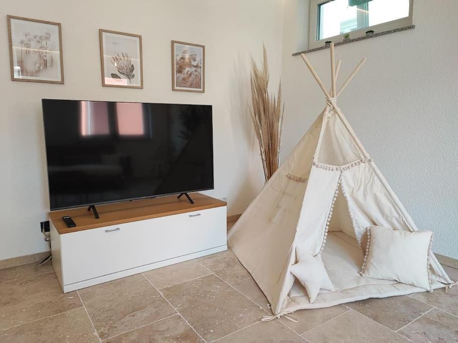 -Stadthaus Ida- Mit Grosser Dachterasse, Am Schlosspark, Luftkurort Kisslegg, Boxspringbetten, Kaffeevollautomat, Smarttv, Familienfreundlich, Grosszuegig, Zentral المظهر الخارجي الصورة