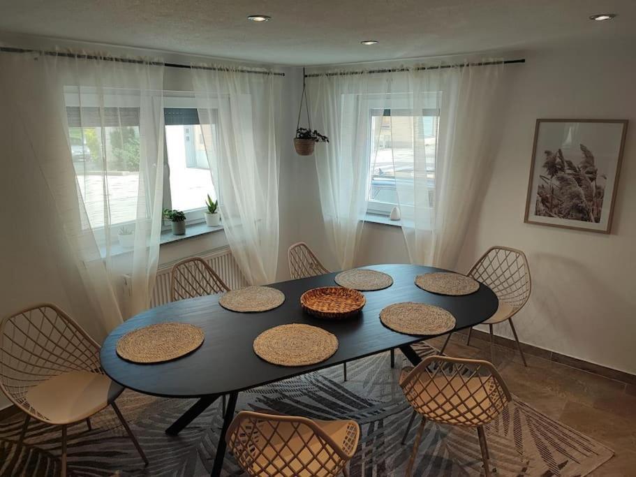 -Stadthaus Ida- Mit Grosser Dachterasse, Am Schlosspark, Luftkurort Kisslegg, Boxspringbetten, Kaffeevollautomat, Smarttv, Familienfreundlich, Grosszuegig, Zentral المظهر الخارجي الصورة
