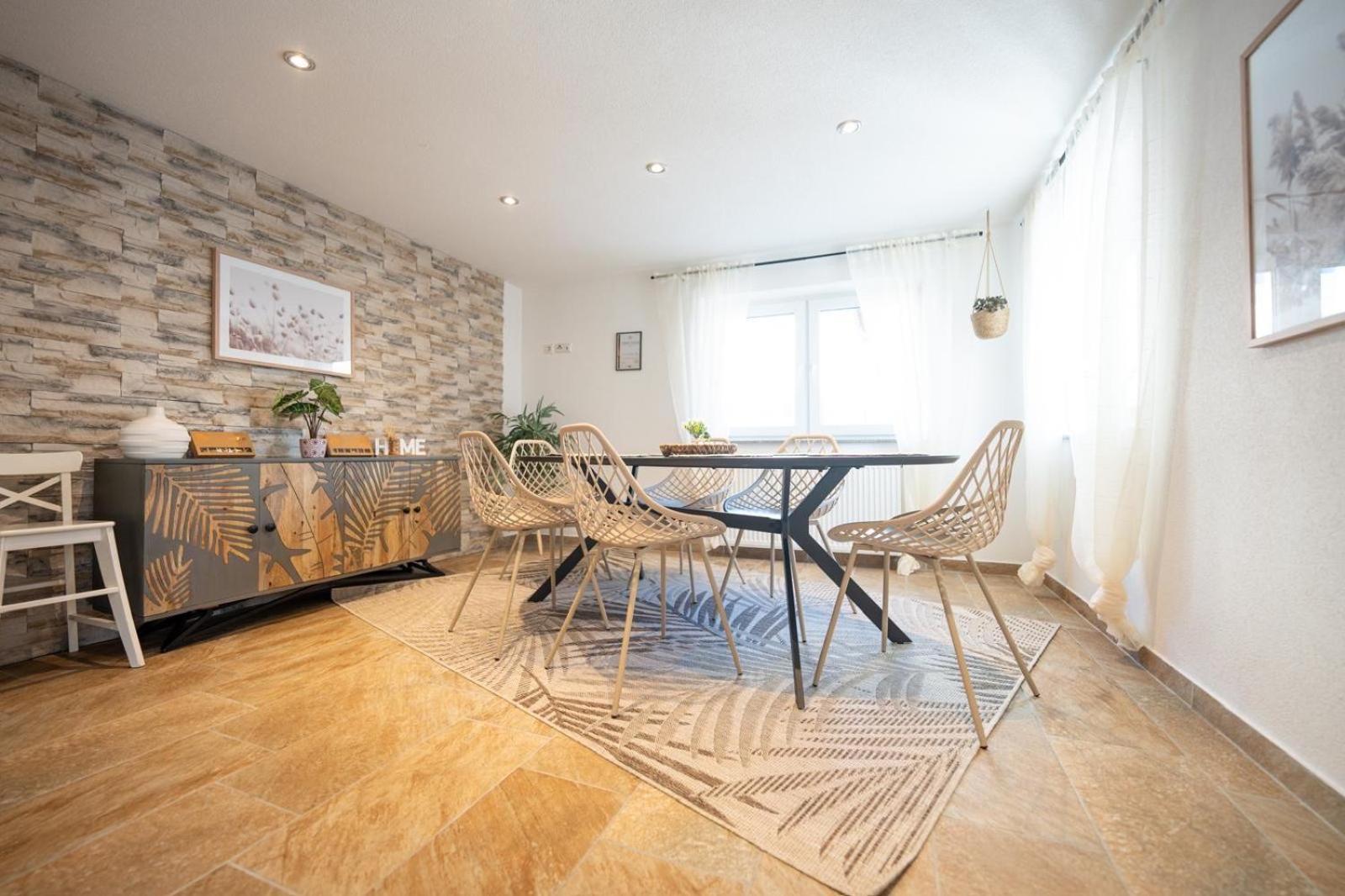 -Stadthaus Ida- Mit Grosser Dachterasse, Am Schlosspark, Luftkurort Kisslegg, Boxspringbetten, Kaffeevollautomat, Smarttv, Familienfreundlich, Grosszuegig, Zentral المظهر الخارجي الصورة