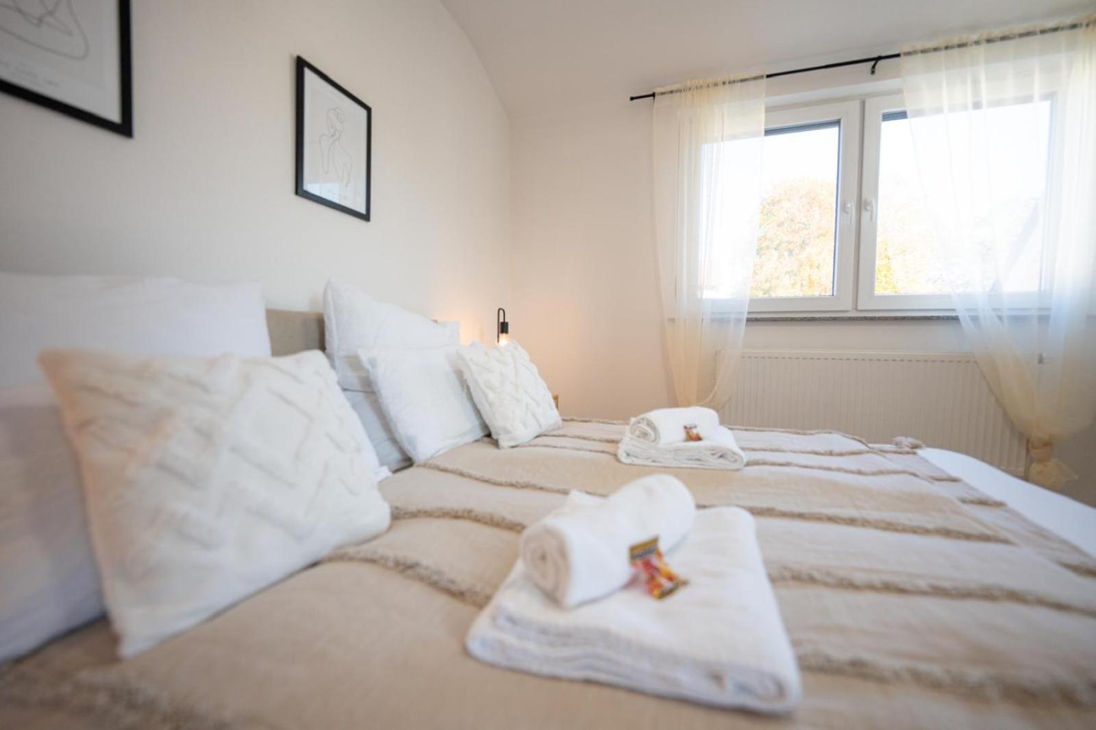 -Stadthaus Ida- Mit Grosser Dachterasse, Am Schlosspark, Luftkurort Kisslegg, Boxspringbetten, Kaffeevollautomat, Smarttv, Familienfreundlich, Grosszuegig, Zentral المظهر الخارجي الصورة