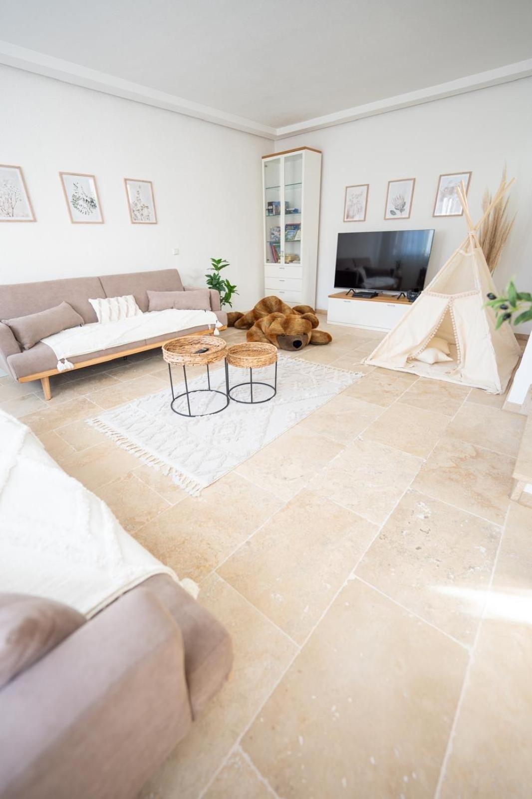 -Stadthaus Ida- Mit Grosser Dachterasse, Am Schlosspark, Luftkurort Kisslegg, Boxspringbetten, Kaffeevollautomat, Smarttv, Familienfreundlich, Grosszuegig, Zentral المظهر الخارجي الصورة